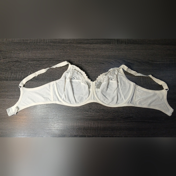 Chantelle Full Coverage Underwire Ivory Lace Bra 42DD - Picture 8 of 16